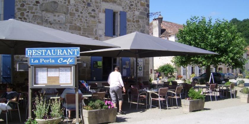 La terrasse de La perla Café 